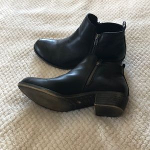 Black ankle boots with side zip